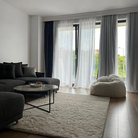 The Hillside Tropicana - Your Smart Living