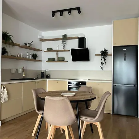 The Hillside Tropicana - Your Smart Living Apartament *