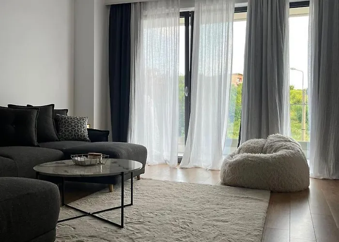 The Hillside Tropicana - Your Smart Living