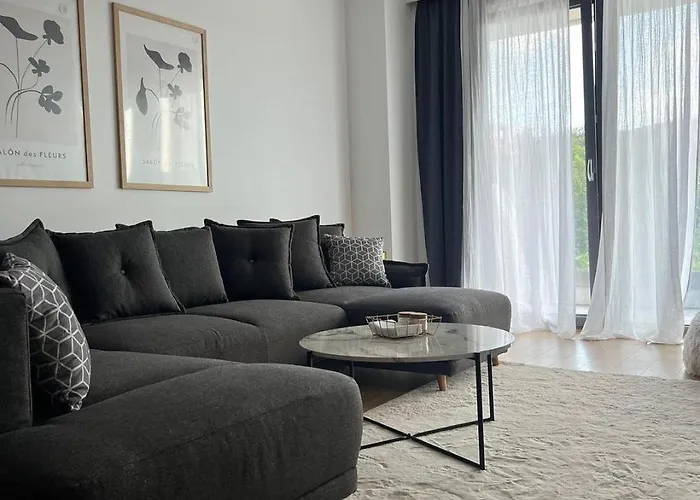 The Hillside Tropicana - Your Smart Living