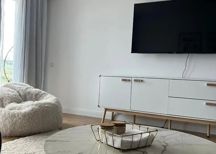 The Hillside Tropicana - Your Smart Living Apartment *